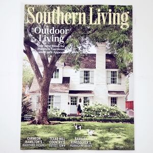 🍭7/$15 Southern Living Magazine May 2025 Outdoor Living